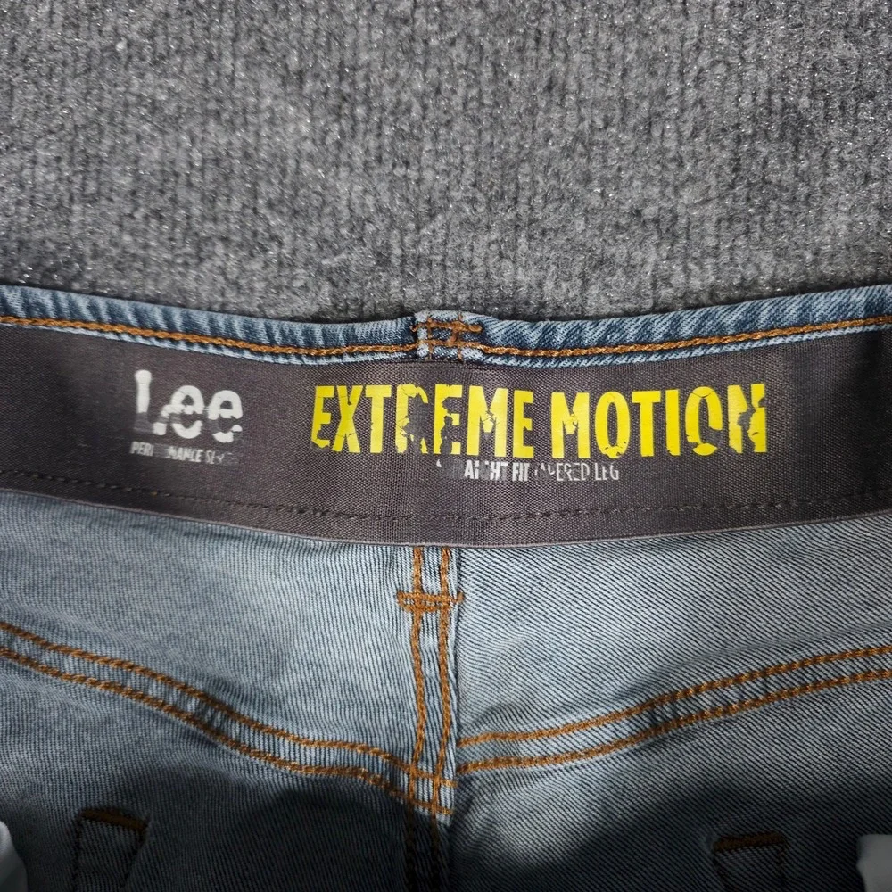 Lee Extreme Motion Jeans Mens‎ 42x27 Blue Denim Straight Fit Tapered Leg Stretch